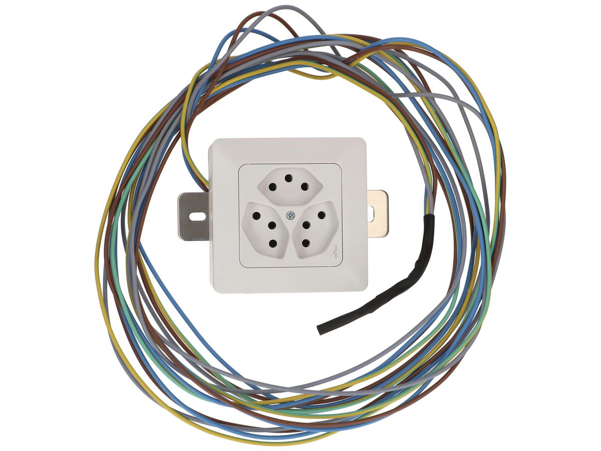 AP-Steckdose priamos 3×Typ 13 10A 230V IP20 weiss