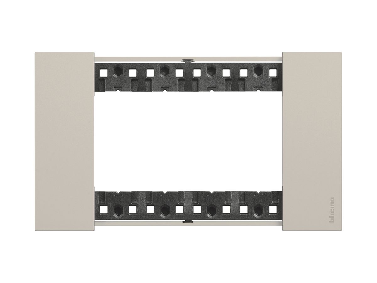 Abdeckrahmen Living Now 4 Module 147.5×86mm sand