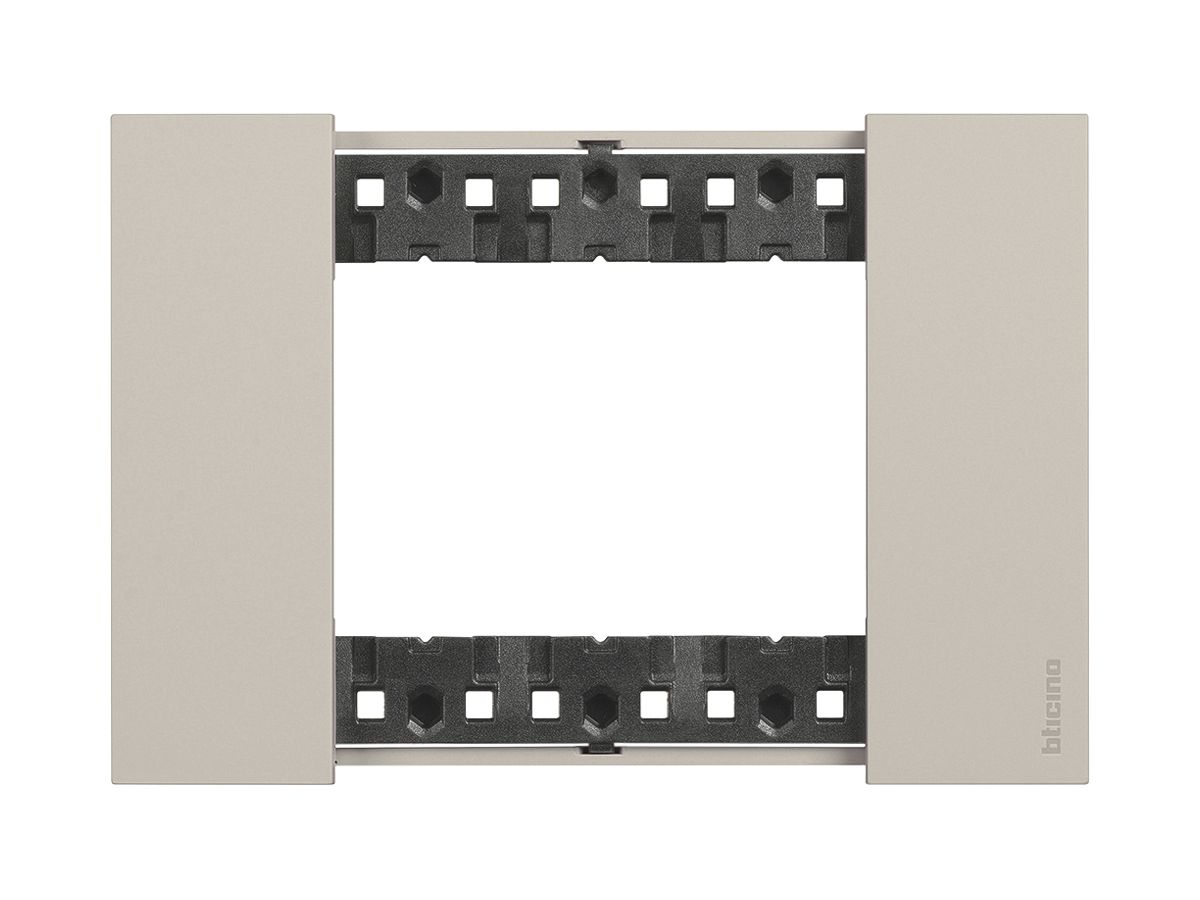 Abdeckrahmen Living Now 3 Module 125×86mm sand