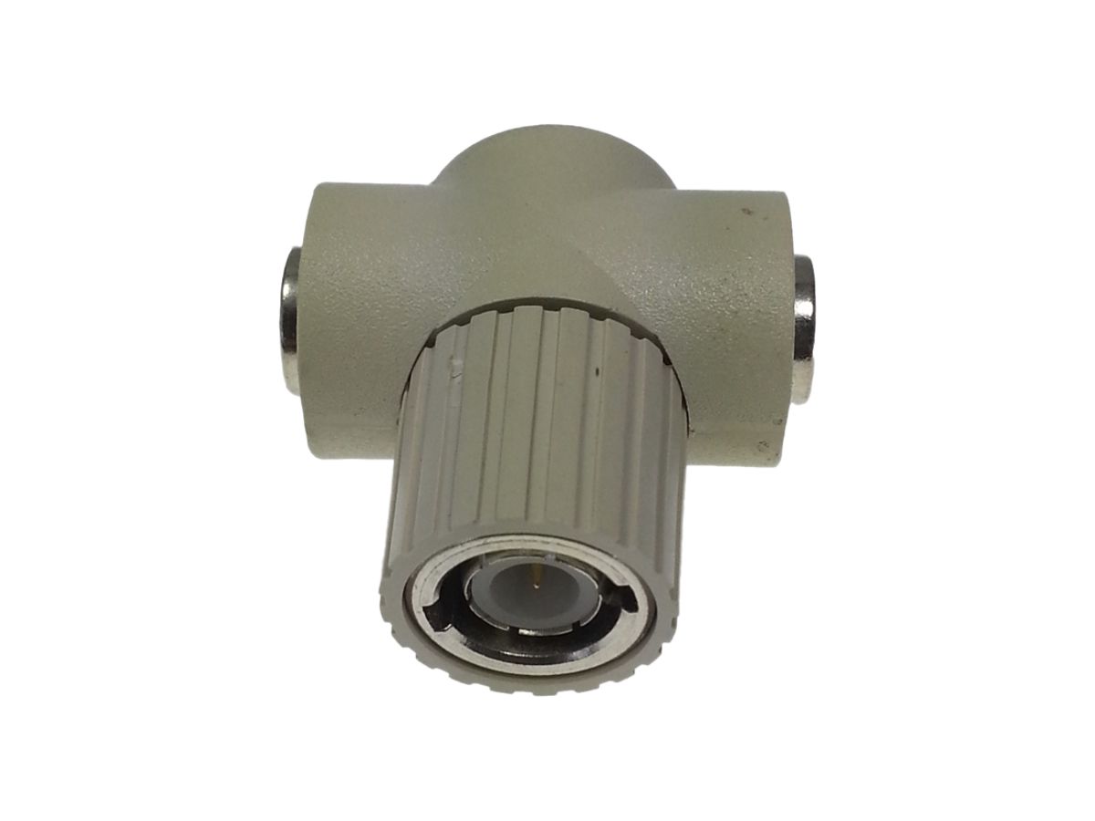 T-Stecker BNC B-712 mit Auslass 50 Ohm